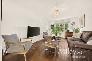 lounge- click for photo gallery